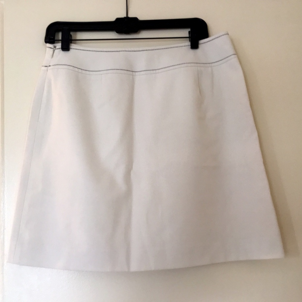 Loft Cream Lined Skirt with Pockets in Front (10p) - Picture 2 of 5